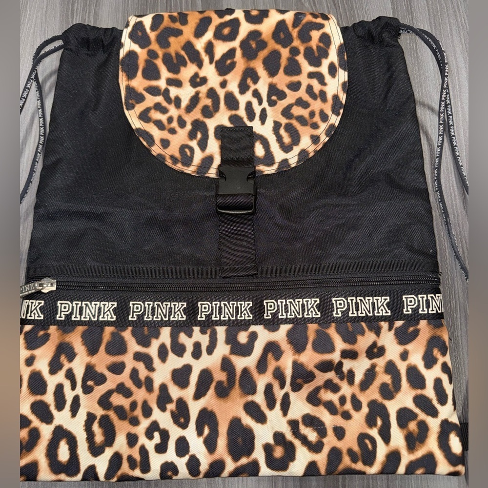PINK Victoria’s Secret Black & Leopard Print Drawstring Backpack Shoulder Bag - Picture 2 of 8